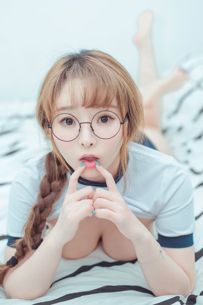 童颜巨乳柳侑绮性感内衣妩媚妖娆(图33)