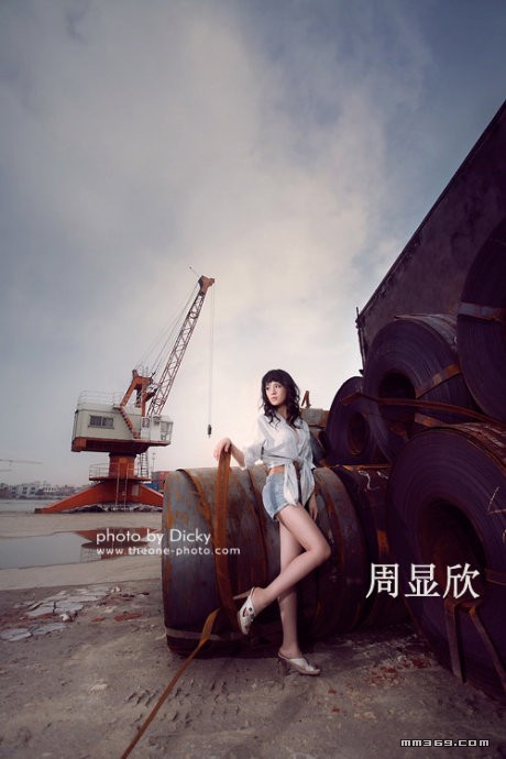 绝色美女周显欣惊艳写真(图11)