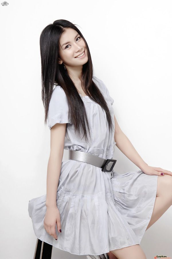 王迪最新制服装写真(图23)
