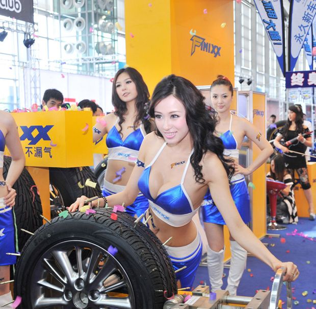 美女其弥雅性感惊艳国际车展(图7)