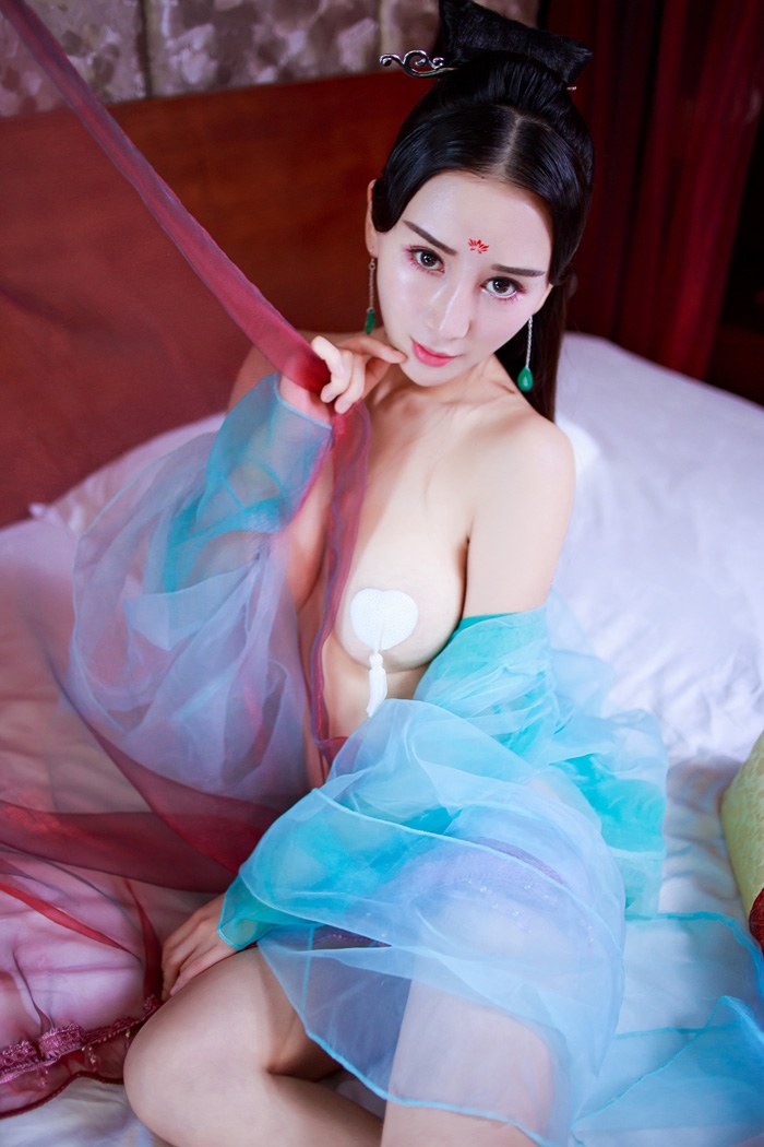 古风女王邹晶晶真空上阵乳此动人(图14)