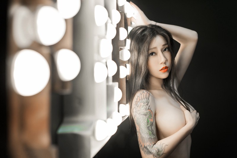 女神夏妍渔网丝袜捧胸上阵诱惑足(图47)