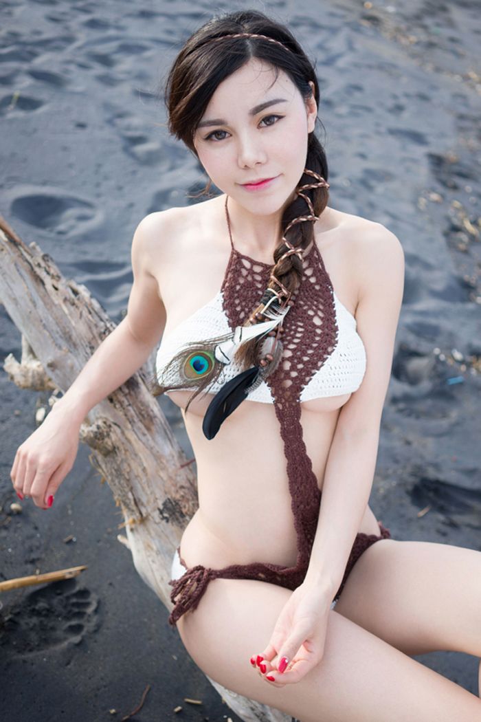 娇艳少妇沈佳熹半遮美乳勾人眼球(图5)