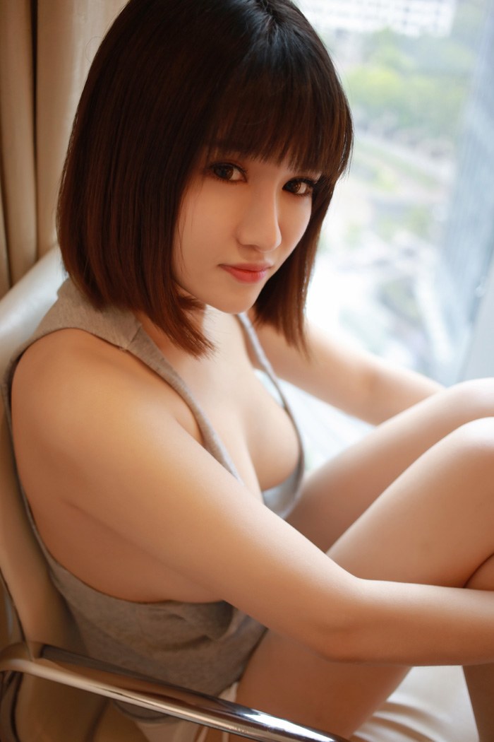 大胸嫩妹萌萌饱满酥胸令人欲望膨胀(图22)