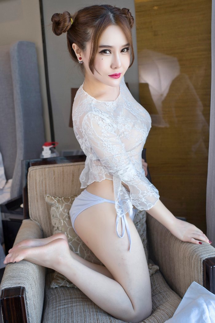 大胸妹佑熙薄纱镂空隐现傲人双峰(图9)