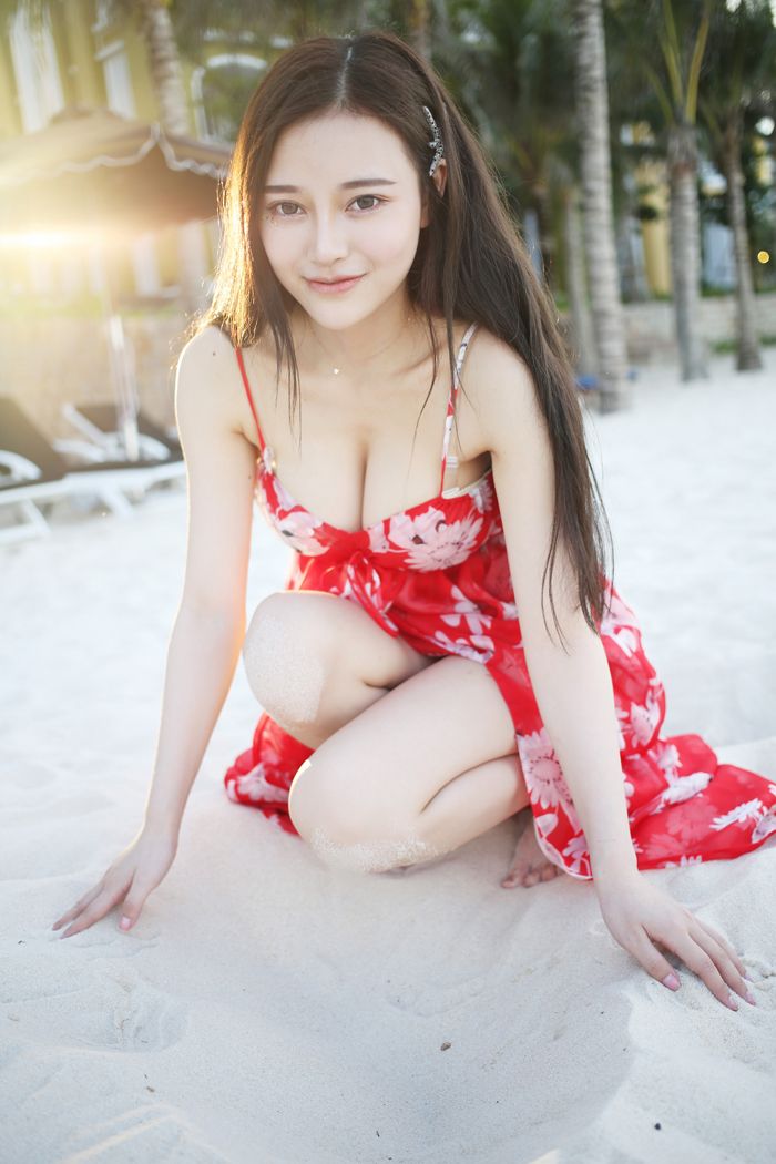 唐琪儿酥胸细腰白嫩美胸弹性十足(图20)