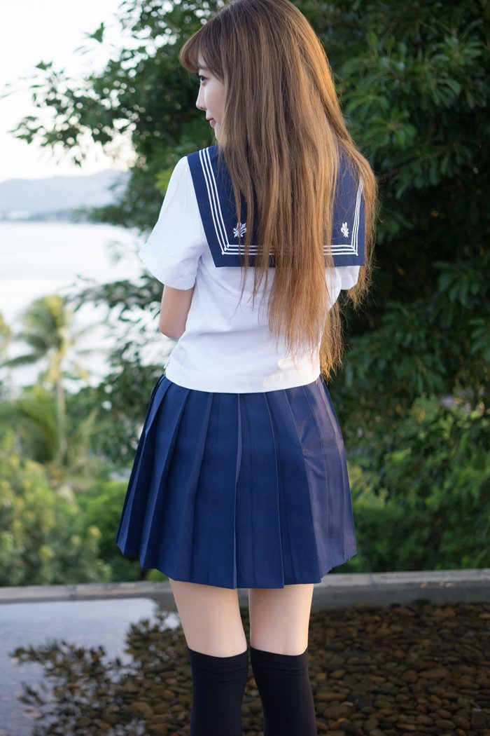 性感学生妹甜心CC制服外拍气质佳(图43)