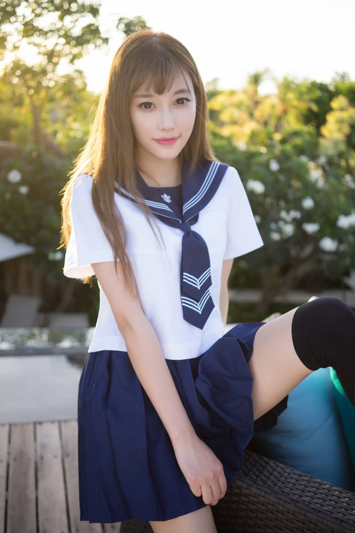 性感学生妹甜心CC制服外拍气质佳(图35)