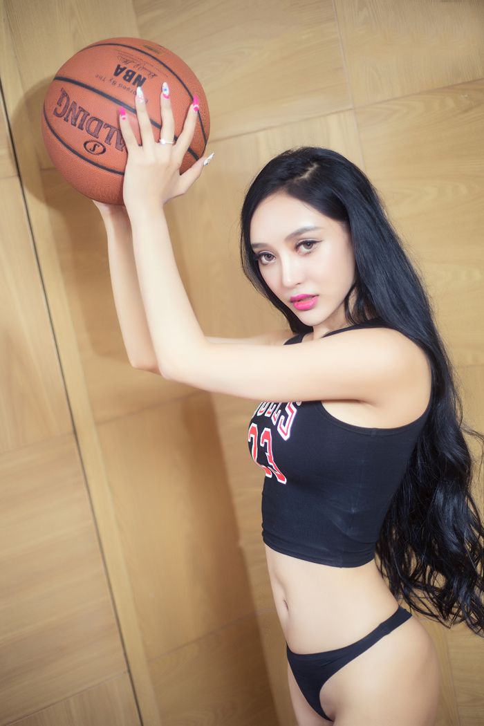 宅男女神洛可可湿身诱惑胸器诱人(图18)