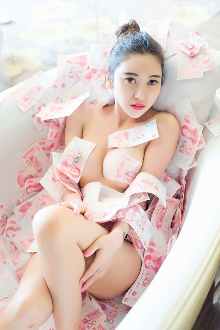 豪放欲女李梓熙性感巨乳钞钞遮不住(图24)