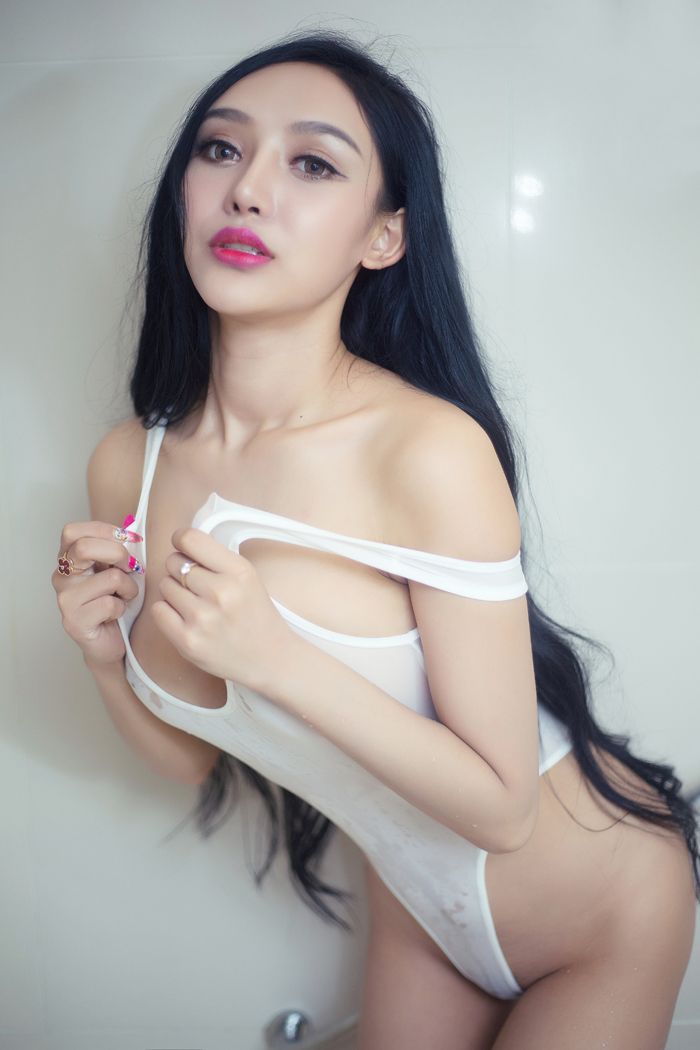 宅男女神洛可可湿身诱惑胸器诱人(图37)