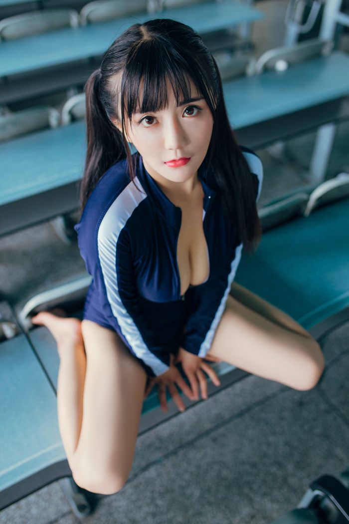 俏皮妹子阿乖Kiddo人靓胸大屁股翘(图13)