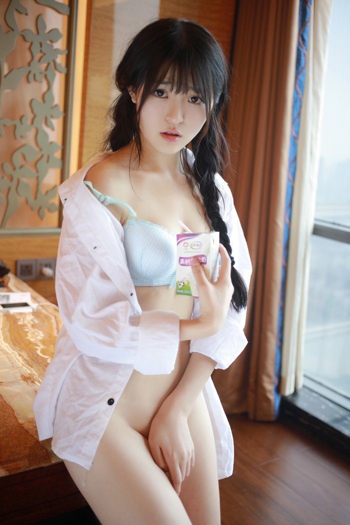 萌妹伊小七嫩肤翘臀秒变尤物一只(图41)