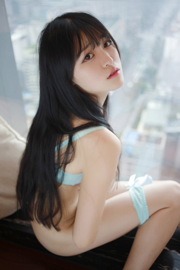萌妹伊小七嫩肤翘臀秒变尤物一只(图26)