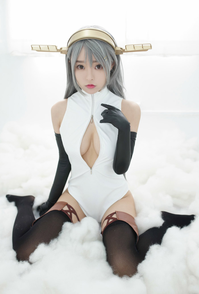 舰娘cosplay柳侑绮大胆开胸泳衣版(图1)