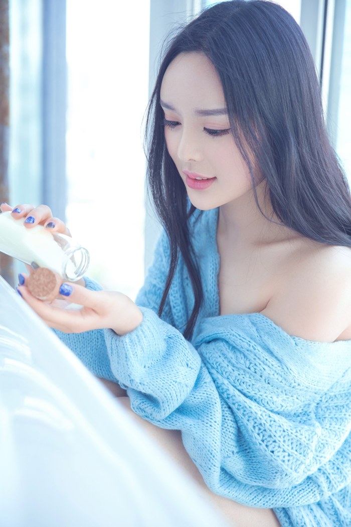 清纯嫩模晓迪秀魔鬼身材香艳迷人(图13)