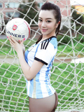 绿茵场上黑丝美女阿根廷队服装